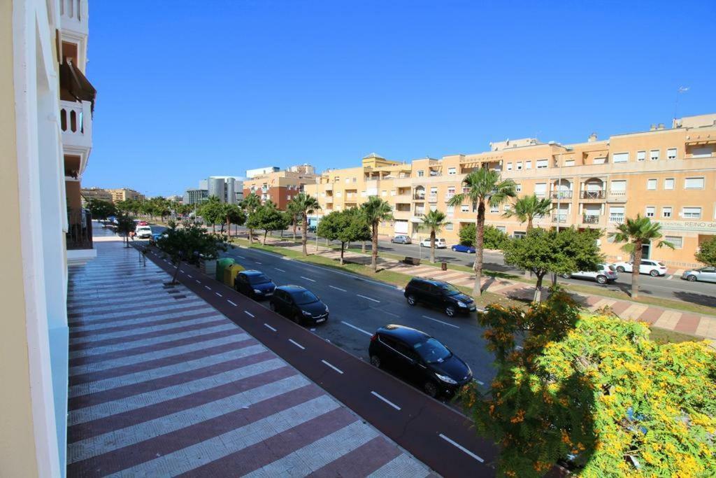 Atico Deluxe Entre Centro Y Playa Salinas Con Terraza, Wifi, Piscina Climatizada, Gym, Sauna Y Garaje -Smart Tv Roquetas de Mar Exterior foto